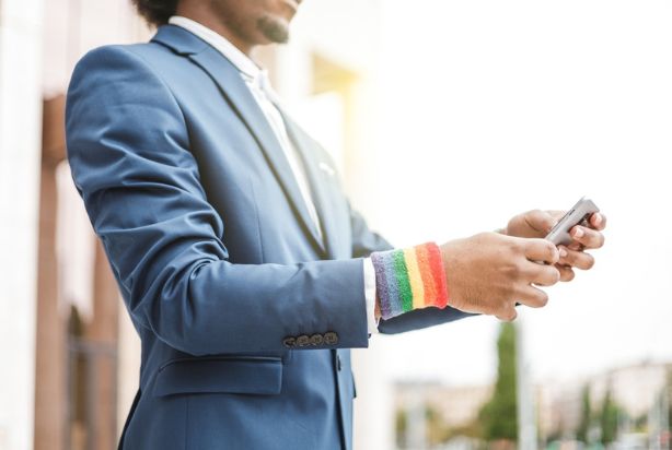 Mês do orgulho LGBTQIA+: 3 ações para fazer na sua empresa