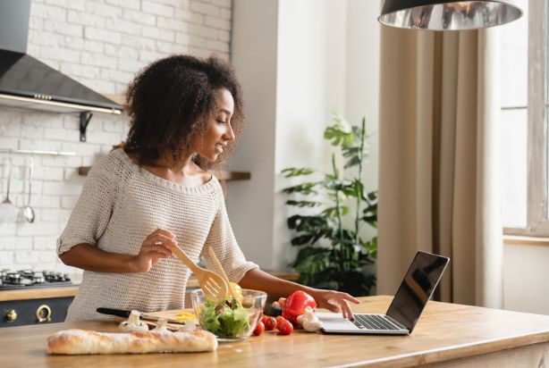 Como mudar hábitos alimentares? Dicas para começar hoje