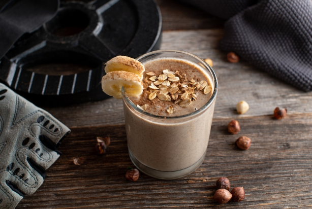 vitamina de banana e pasta de amendoim