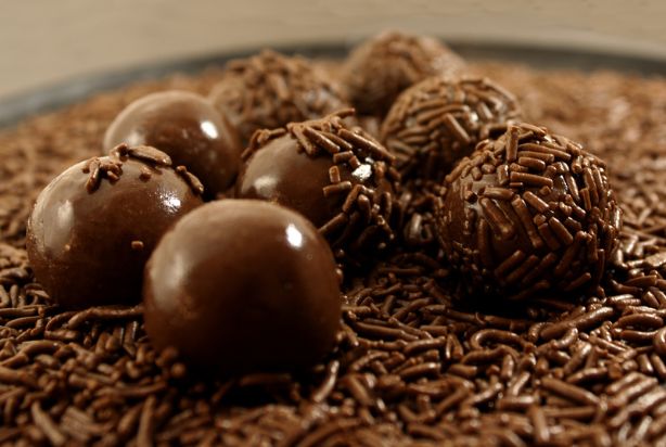 brigadeiro com pasta de amendoim