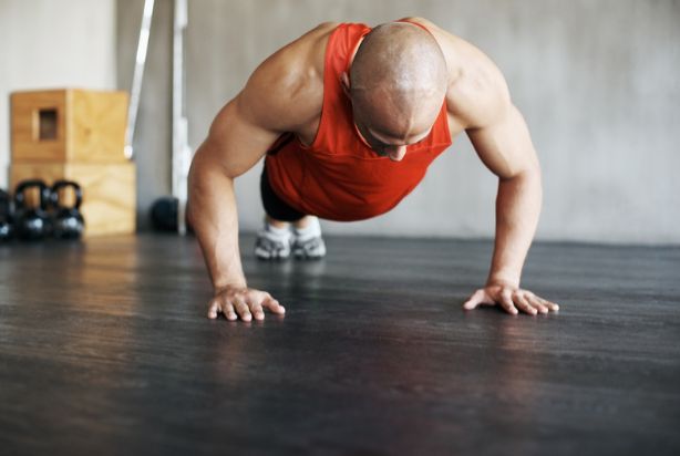 Flexão de braço: 3 tipos para incluir no treino de superior