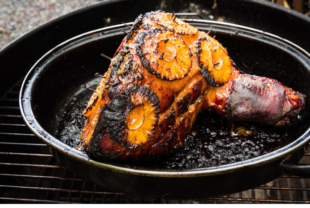 Pernil suíno com abacaxi
