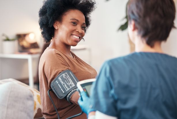 Check-up feminino: cuidado indispensável para toda mulher