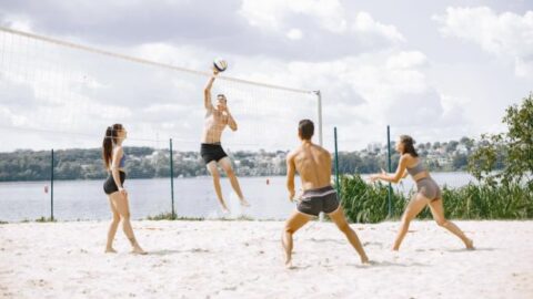 Vôlei de praia: aproveite o verão com este esporte de areia