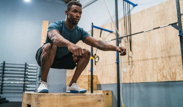 Box jump: como saltar com eficiência na caixa?