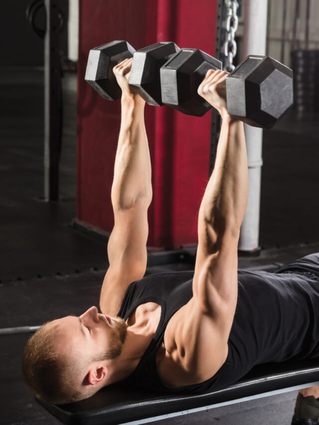 Supino reto com halteres: será que você está errando o básico?