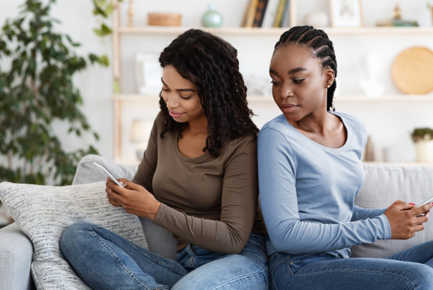 Inveja: como transformar essa emoção em algo mais saudável