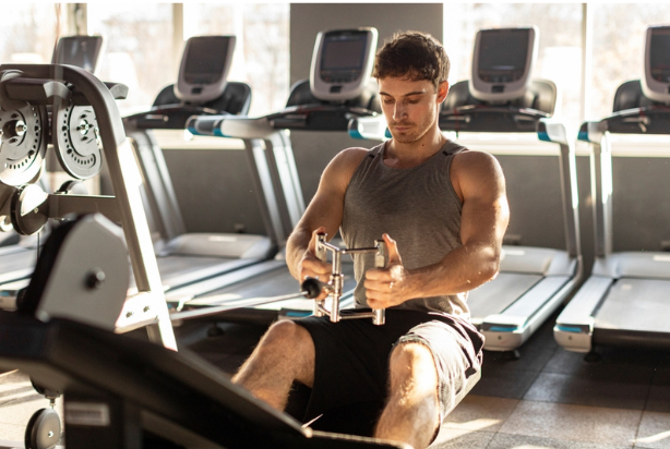 Remada baixa: fortaleça os seus músculos das costas