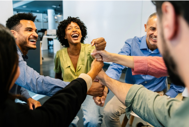 Equipe sem frustração no trabalho