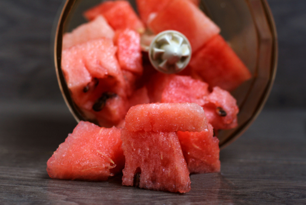Preparo de suco de melancia 