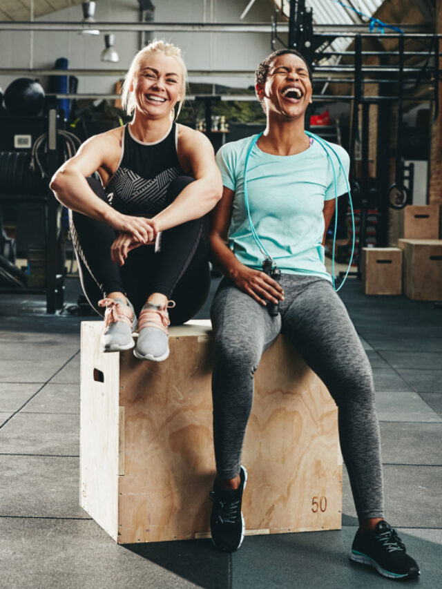 Você costuma treinar só… ou já pensou em treinar com amigos?