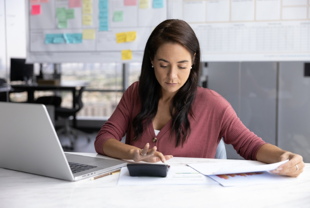 Mulher sem igualdade salarial