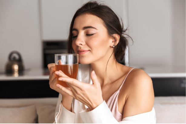 Chá de espinheira-santa: benefícios e como consumir 