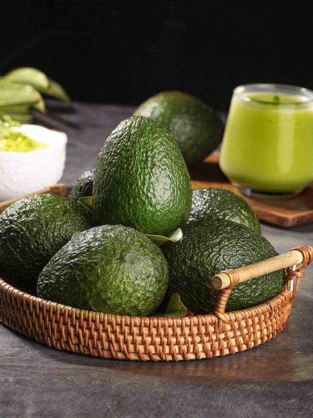 Faça uma vitamina de abacate em poucos minutos!