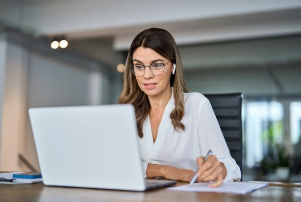 cursos de rh colaboradora