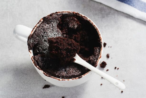 Bolo de caneca fit: entenda como preparar para comer sem culpa