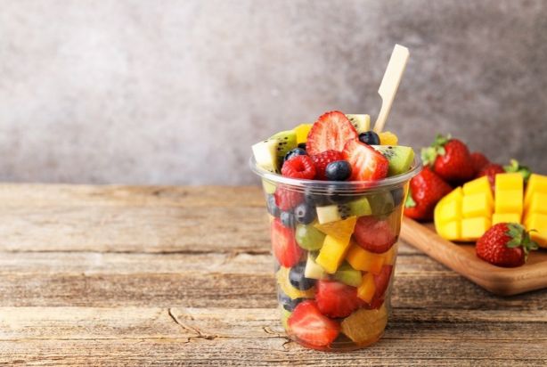 salada de frutas no copo